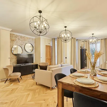 Cozy Center Of * Paris